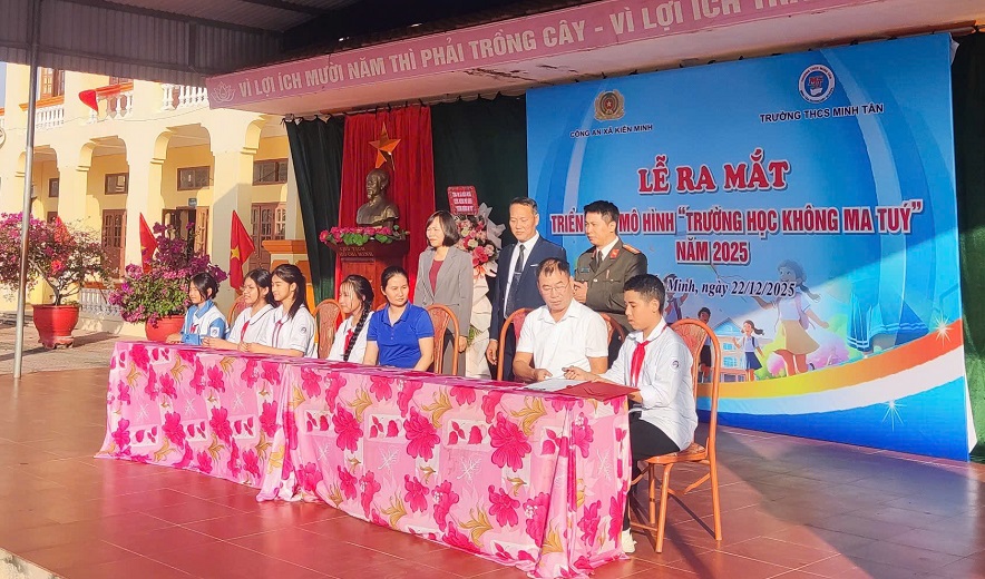 Công an xã Kiến Minh & Trường THCS Minh Tân: Ra mắt mô hình “Trường học không ma túy”